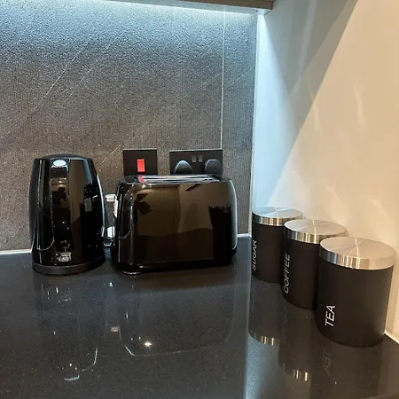 2bed With Balcony & Views Centre מנצ'סטר