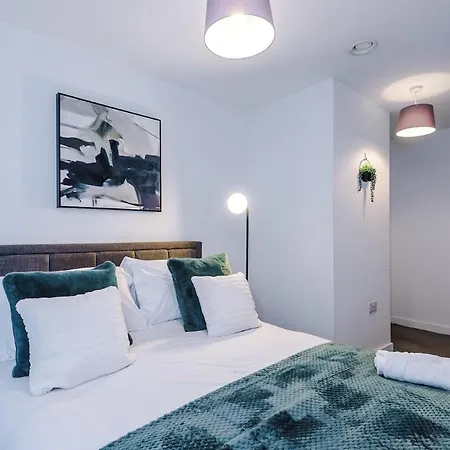 Centre, Comfy 1 Bedroom Mánchester