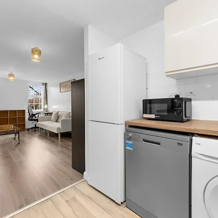 Oxford Road Haven: Stylish 1-bedroom Retreat Lägenhet *