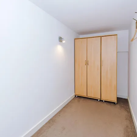 Modern 2br Flat For 4 Full Kitchen 公寓 曼彻斯特