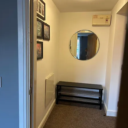 Apartment Modern Essential Flat In Chorlton