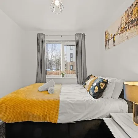 2 Bedroom Flat Close To Piccadilly Manchester