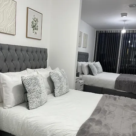 アパート Balcony View Deluxe 2 Bed Ao Arena & Victoria Stn マンチェスター