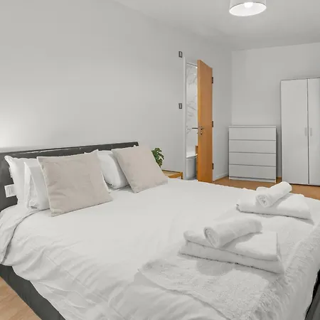 شقة King Bed Flat In The Heart Of The - Pass The Keys *