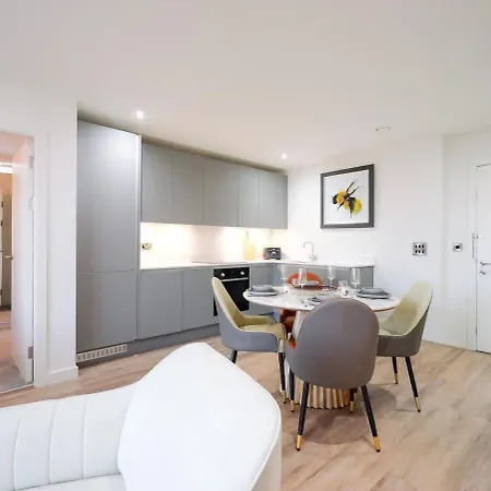Aspect At The Heim Residences Манчестер