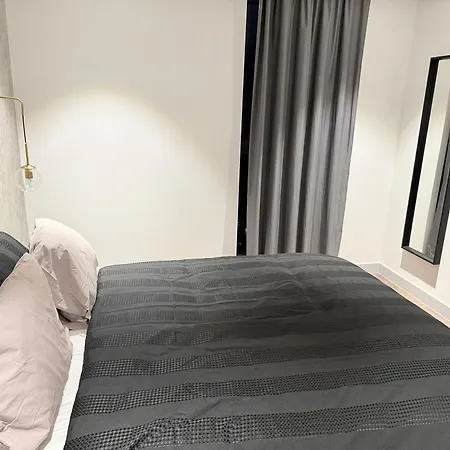 Modern 2br In Piccadilly 曼彻斯特