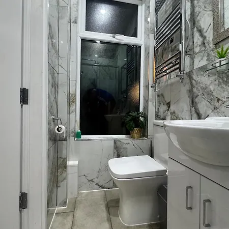 Flat In Manchester, 2 En-suite Beds, Etihad, Coop شقة *