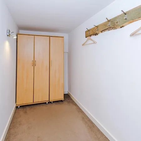 Modern 2br Flat For 4 Full Kitchen 曼彻斯特