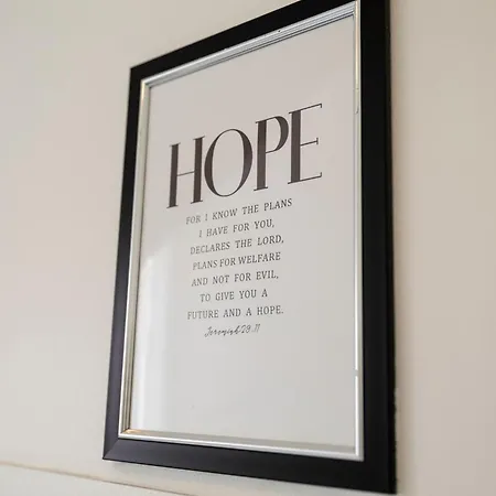 Free Parking, Large House For Contractors & Families, Sleeps 6, 15mins To Centre *