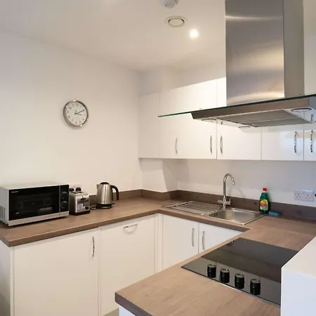 Bright 1 Bed In W Balcony Manchester