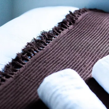 Spacious 4 Bedroom House With Pacman,darts, Netflix By Vista Short Lets *