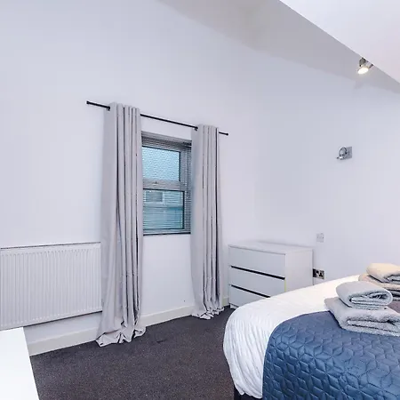 公寓 Modern 2br Flat For 4 Full Kitchen *