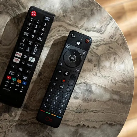 Appartamento Free Parking, Large House For Contractors & Families, Sleeps 6, 15mins To Centre