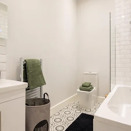 Manchester Resort * Manchester