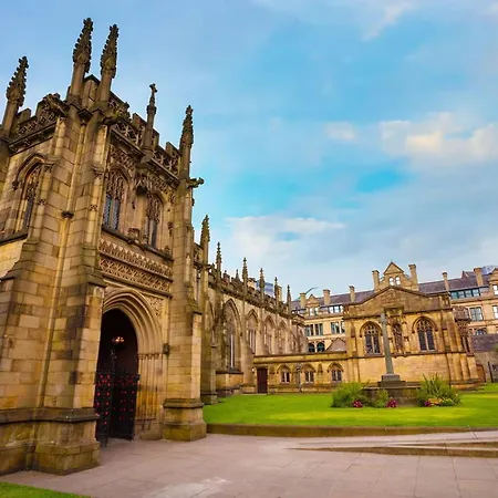 Manchester Resort * Manchester