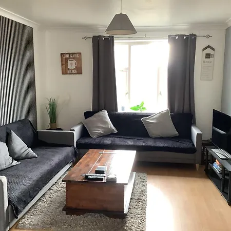 5 Bedrm Hse! Ev! & Nr Citycentre! Tatil Evi