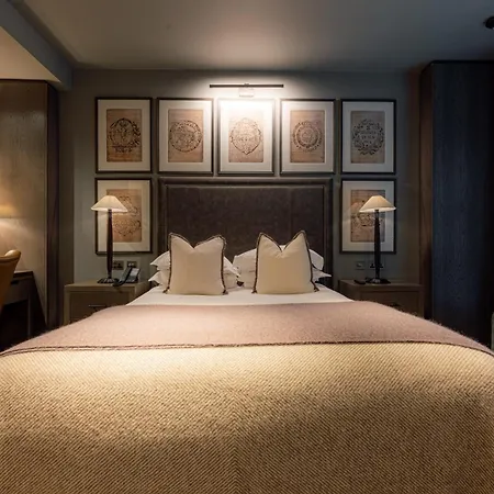 Dakota Hotel 5*
