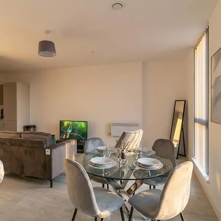 Daire Modern In Salford Great Views Manchester