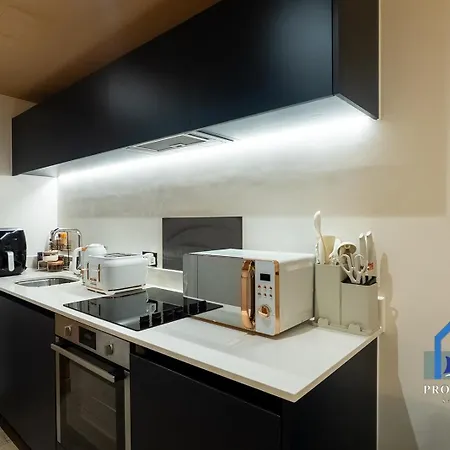 Duplex - Balcony - Roof Terrace - Parking * Mánchester