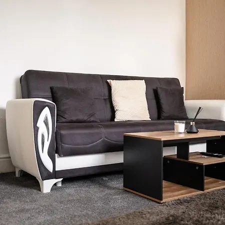 Group - Access To Central, Coop, Etihad Ferienhaus Manchester