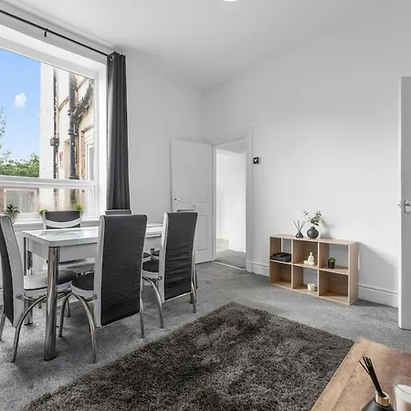 Ferienhaus Group - Access To Central, Coop, Etihad Manchester