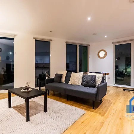 Spacious Ancoats -pool-gym-free Parking Mánchester