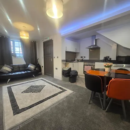 Charming Ground Floor Tudor Free Wifi Apartamento *