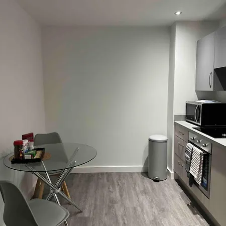 Unisuperhost - 1bd Cosy Flat Apartmán *