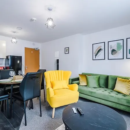 Stylish 2 Bedroom, 2 Bathroom With Free Parking 아파트 맨체스터