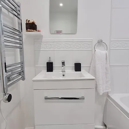 2 Bedroom In Manchester-sleeps 6-near Coop Live & Etihad With Free Parking شقة مانشستر