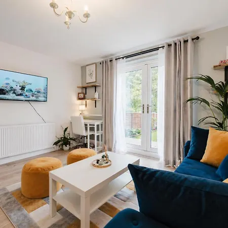 Feriehus Modern 2 Bedroom House With Parking Manchester
