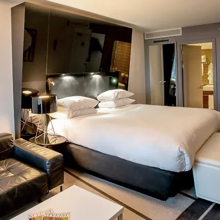 Crowne Plaza Centre By Ihg Hotel