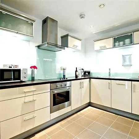 Hotel By Marriott Piccadilly Manchester