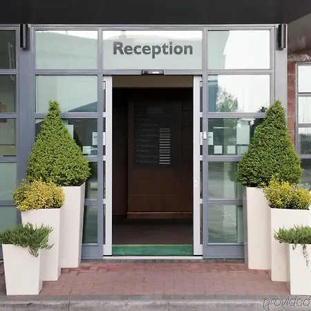 - Park, An Ihg 4* Manchester