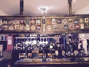 Salford Arms 2*