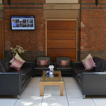Atrium Serviced Apartmanhotel