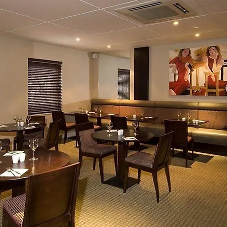 Hotel Premier Manchester Trafford Centre West 3*
