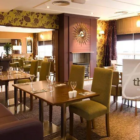 Premier Centre مانشستر