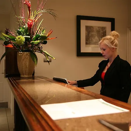 Best Western Plus Pinewood Manchester Airport-wilmslow 4* Wilmslow