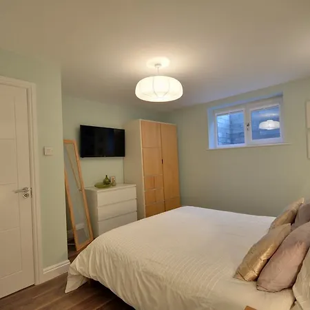 Appartamento The Garden Apartment, Near Airport & Manchester