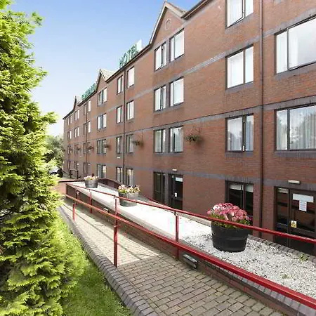 Hotel Campanile Manchester 2*