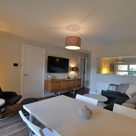 The Garden Apartment, Near Airport & Appartamento Manchester