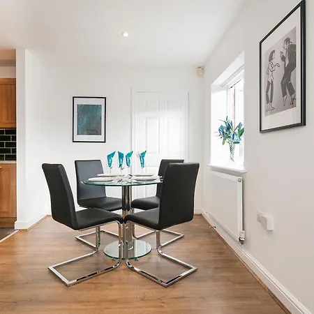 Bluestone Apartments - Didsbury Apartment *