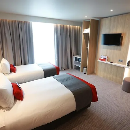 Express - Manchester - Traffordcity By Ihg Hotel 3*
