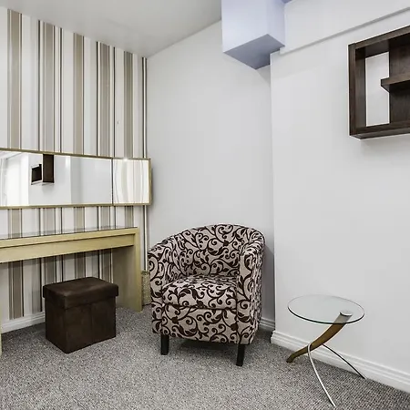Express Building Apartment *