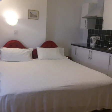 Elton Bank Hotel 3*