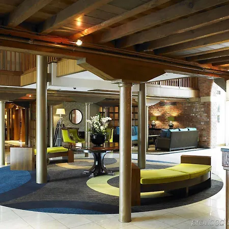 Marriott Victoria & Manchester