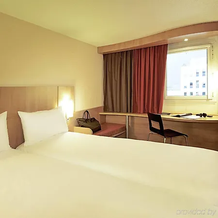 Ibis Centre 96 Portland Street 3* Manchester