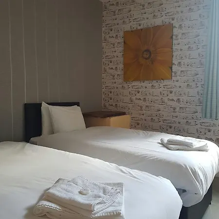 Mother Macs Bed & Breakfast Manchester