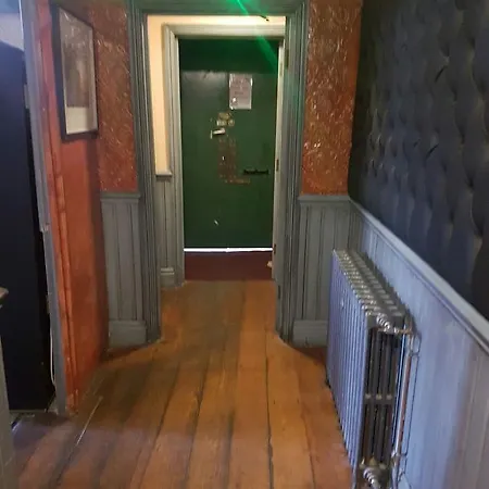 Mother Macs Bed & Breakfast Manchester
